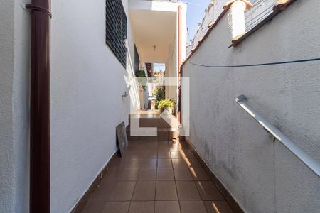 Casa à venda com 170m², 3 quartos e 2 vagasCorredor Lateral