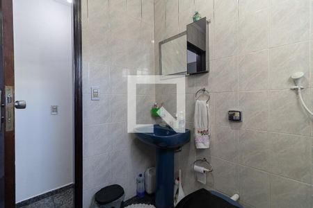 Casa à venda com 170m², 3 quartos e 2 vagasBanheiro 2