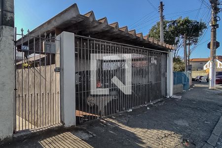 Casa à venda com 170m², 3 quartos e 2 vagasFachada