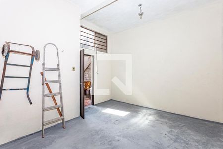 Casa à venda com 150m², 2 quartos e 2 vagasEdicula