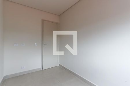 Quarto 2 de apartamento para alugar com 2 quartos, 44m² em Vila Gustavo, São Paulo