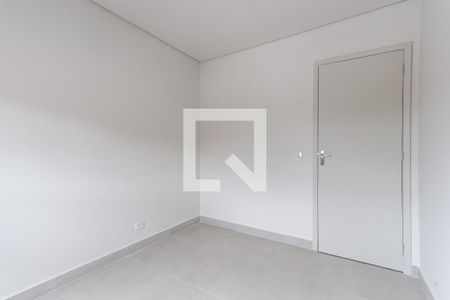 Quarto 2 de apartamento para alugar com 2 quartos, 47m² em Vila Gustavo, São Paulo