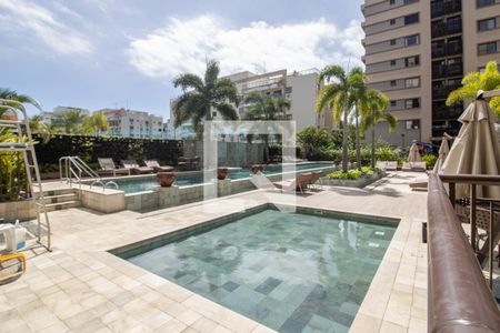 Apartamento à venda com 164m², 4 quartos e 2 vagasÁrea comum - Piscina