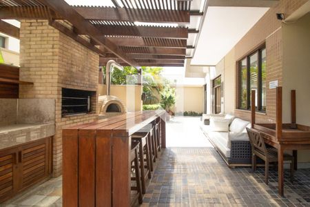 Apartamento à venda com 164m², 4 quartos e 2 vagasÁrea comum - Churrasqueira