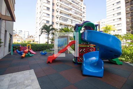 Apartamento à venda com 164m², 4 quartos e 2 vagasÁrea comum - Playground
