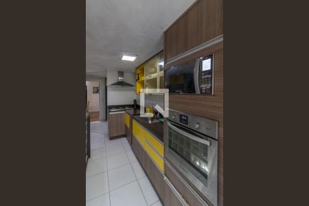 Apartamento à venda com 164m², 4 quartos e 2 vagasCozinha e Área de Serviço