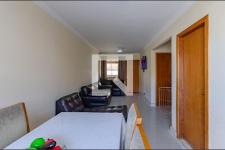 Sala de casa à venda com 3 quartos, 180m² em Santa Monica, Belo Horizonte