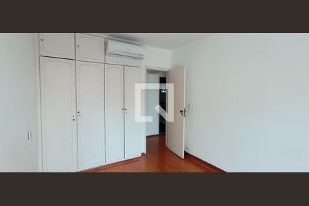 Apartamento à venda com 80m², 3 quartos e 1 vagaQuarto 2