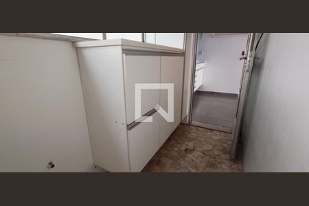 Apartamento à venda com 80m², 3 quartos e 1 vagaÁrea de Serviço