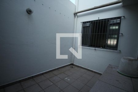 Casa à venda com 120m², 2 quartos e 2 vagasArea Comum