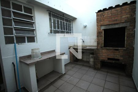 Casa à venda com 120m², 2 quartos e 2 vagasArea Comum