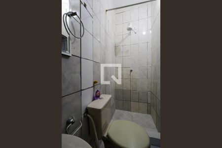 Casa à venda com 450m², 2 quartos e sem vagaEdícula - Banheiro da Suíte