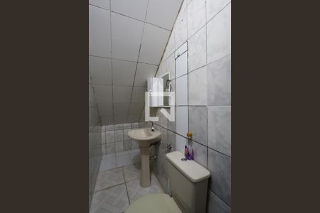 Casa à venda com 450m², 2 quartos e sem vagaEdícula - Banheiro da Suíte