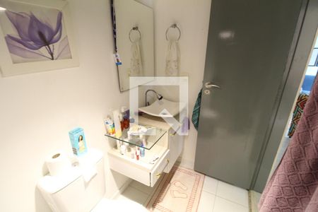 Apartamento para alugar com 75m², 2 quartos e 2 vagasBanheiro Social