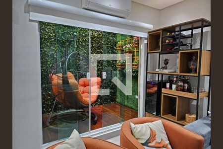 Casa à venda com 104m², 3 quartos e 2 vagasDetalhe da Sala