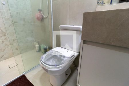 Casa à venda com 104m², 3 quartos e 2 vagasBanheiro