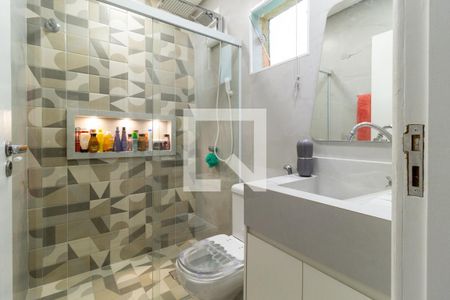 Casa à venda com 104m², 3 quartos e 2 vagasBanheiro da Suíte