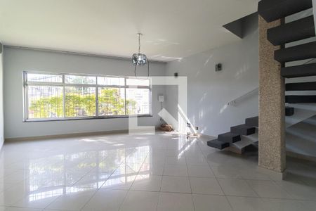 Sala de casa para alugar com 3 quartos, 198m² em Vila Santo Estéfano, São Paulo
