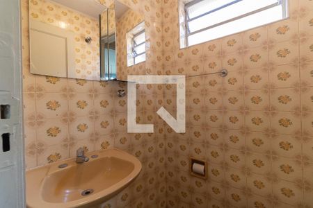 Lavabo de casa para alugar com 3 quartos, 198m² em Vila Santo Estéfano, São Paulo