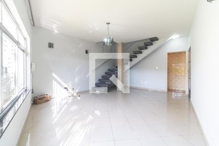 Sala de casa para alugar com 3 quartos, 198m² em Vila Santo Estéfano, São Paulo