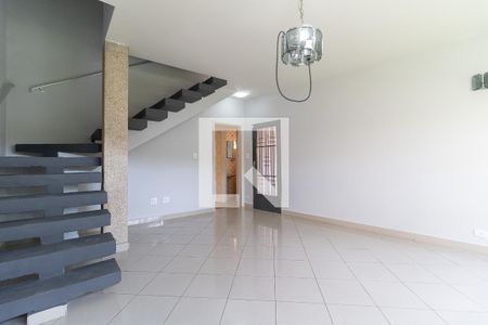 Sala de casa para alugar com 3 quartos, 198m² em Vila Santo Estéfano, São Paulo