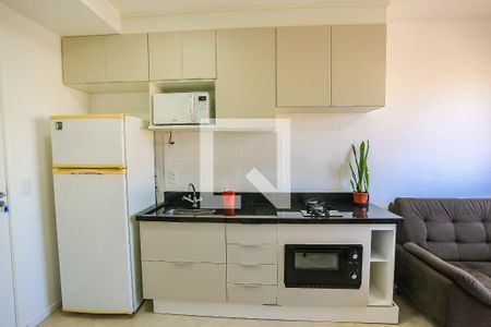 Cozinha de apartamento para alugar com 1 quarto, 24m² em Vila Nova das Belezas, São Paulo