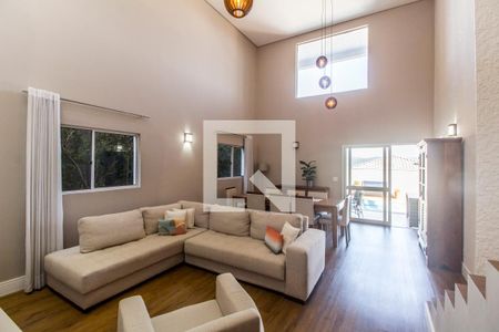 Casa de condomínio à venda com 260m², 4 quartos e 4 vagasSala