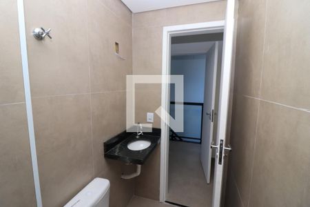 Casa de condomínio à venda com 119m², 3 quartos e 2 vagasBanheiro da Suíte