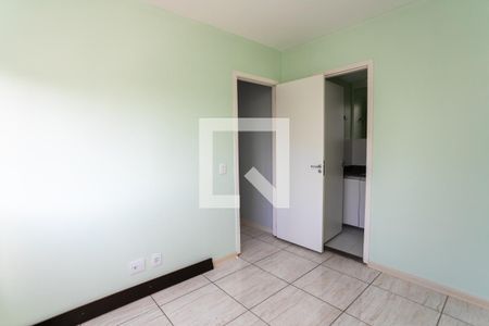 Quarto 1 de apartamento para alugar com 2 quartos, 51m² em Humaitá, Porto Alegre