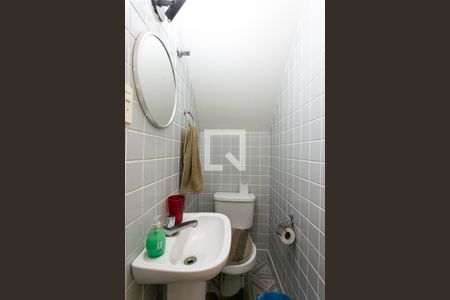 Casa de condomínio à venda com 134m², 3 quartos e 2 vagasLavabo da Garagem