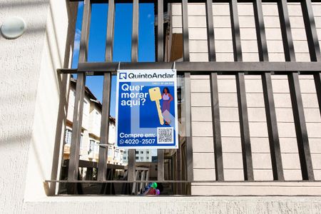 Casa de condomínio à venda com 134m², 3 quartos e 2 vagasFachada - Placa