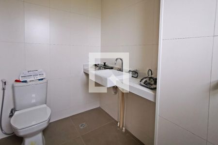 Apartamento à venda com 140m², 3 quartos e 3 vagas Apartamento à venda com 140m², 3 quartos e 3 vagasBanheiro