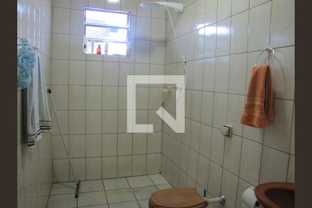Casa à venda com 280m², 3 quartos e 3 vagasBanheiro 2