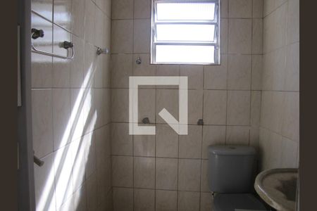 Casa à venda com 280m², 3 quartos e 3 vagasBanheiro Casa 2