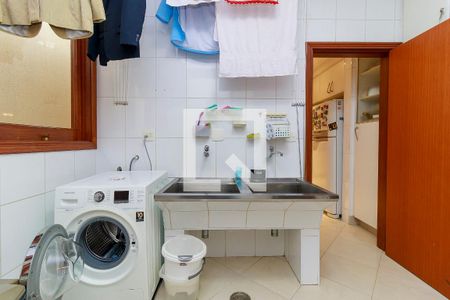 Casa de condomínio à venda com 550m², 4 quartos e 7 vagasÁrea de Serviço