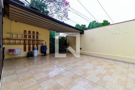 Casa de condomínio à venda com 550m², 4 quartos e 7 vagasQuintal