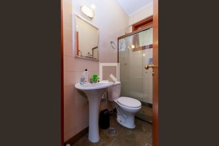 Casa de condomínio à venda com 550m², 4 quartos e 7 vagasÁrea de Serviço - Banheiro