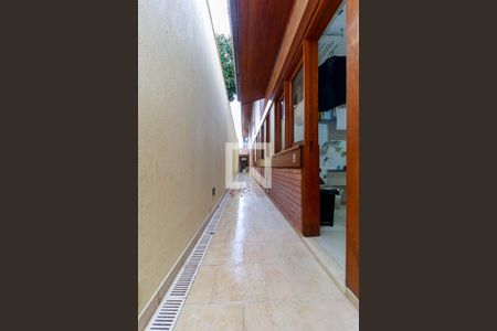 Casa de condomínio à venda com 550m², 4 quartos e 7 vagasCorredor Lateral