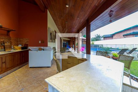 Casa de condomínio à venda com 550m², 4 quartos e 7 vagasChurrasqueira