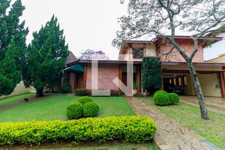 Casa de condomínio à venda com 550m², 4 quartos e 7 vagasFachada