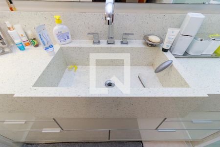 Casa de condomínio à venda com 550m², 4 quartos e 7 vagasSuíte 4 - Banheiro