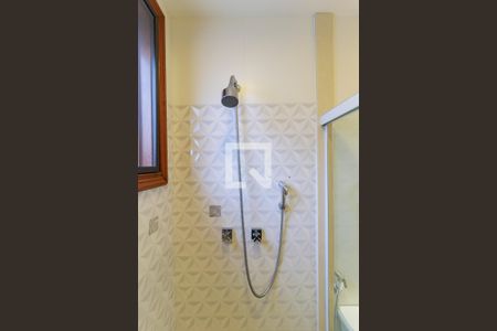 Casa de condomínio à venda com 550m², 4 quartos e 7 vagasSuíte 1 - Banheiro