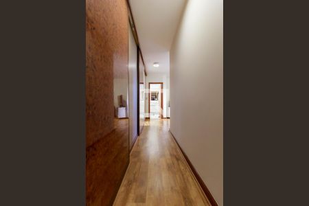 Casa de condomínio à venda com 550m², 4 quartos e 7 vagasSuíte 4