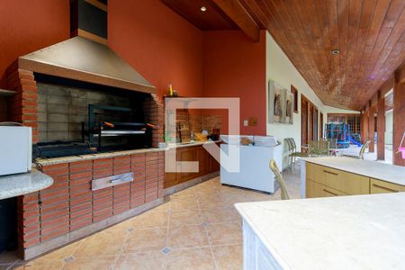 Casa de condomínio à venda com 550m², 4 quartos e 7 vagasChurrasqueira