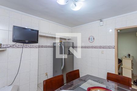 Casa à venda com 200m², 3 quartos e 2 vagas Casa à venda com 200m², 3 quartos e 2 vagasCopa