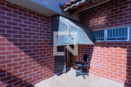 Casa à venda com 200m², 3 quartos e 2 vagas Casa à venda com 200m², 3 quartos e 2 vagasVaranda suite