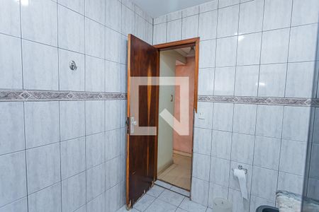 Casa à venda com 200m², 3 quartos e 2 vagas Casa à venda com 200m², 3 quartos e 2 vagasBanheiro 1