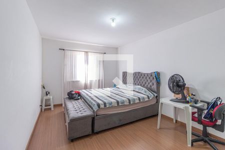 Casa à venda com 207m², 5 quartos e 3 vagasSuíte