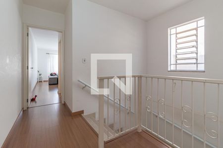 Casa à venda com 207m², 5 quartos e 3 vagasCorredor