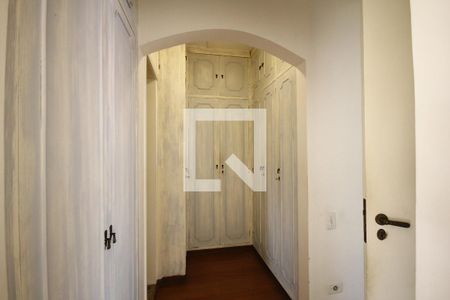 Casa à venda com 260m², 3 quartos e 3 vagasSuíte